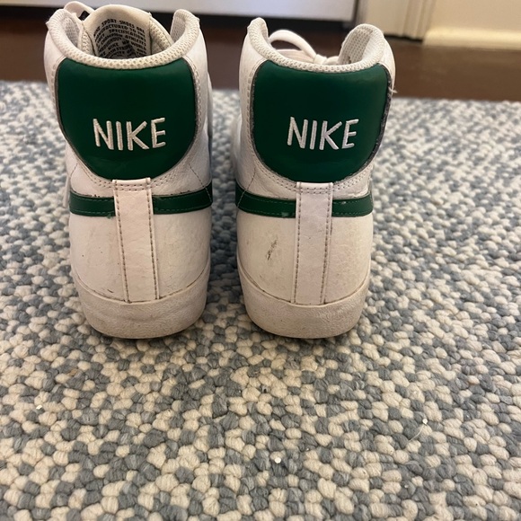 Nike blazer with green swoosh. - Picture 3 of 5